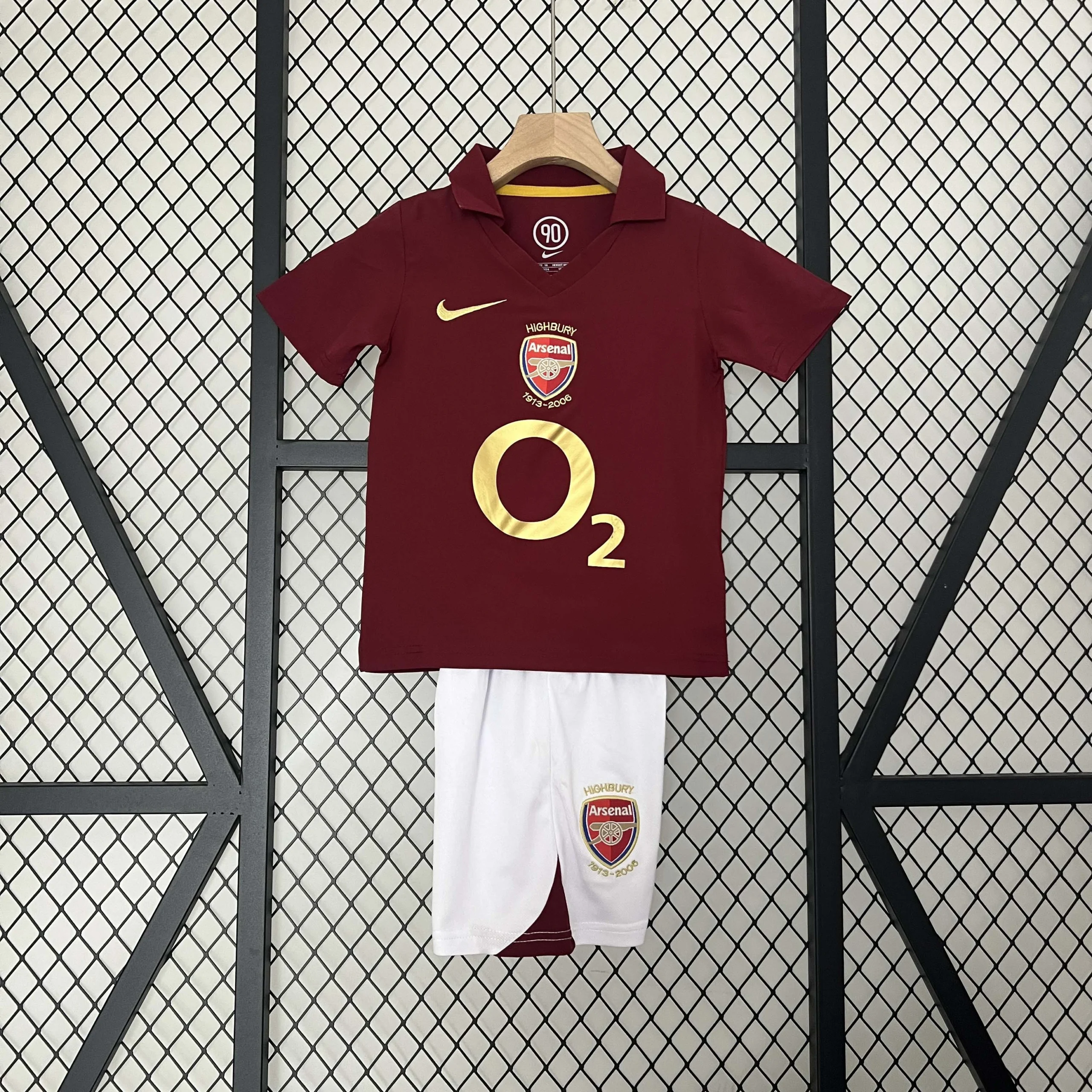 2005/2006 Retro Arsenal Home Football Shirt  Kids Size