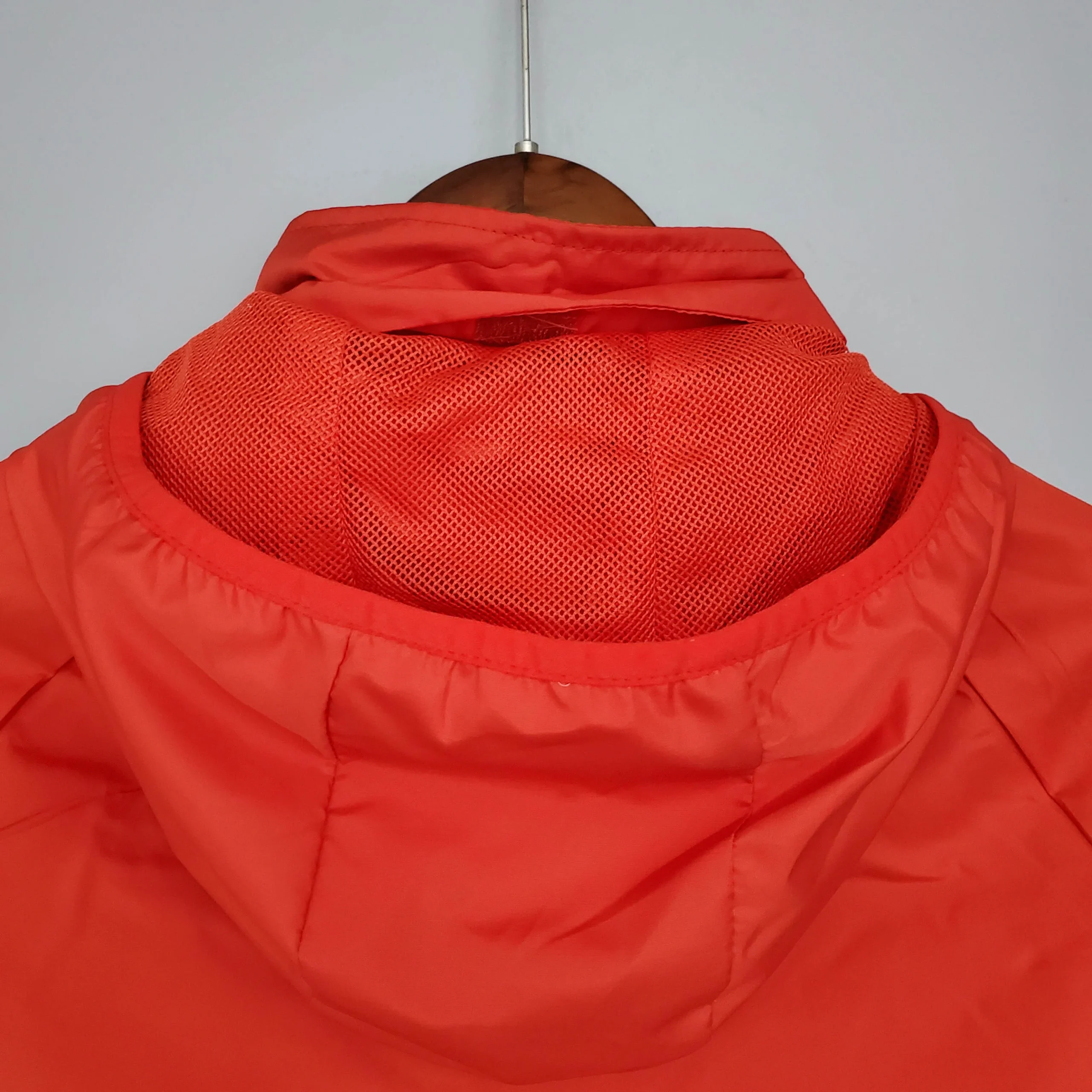 2021/2022 Liverpool Windbreaker Red Soccer Jersey - 图片 7