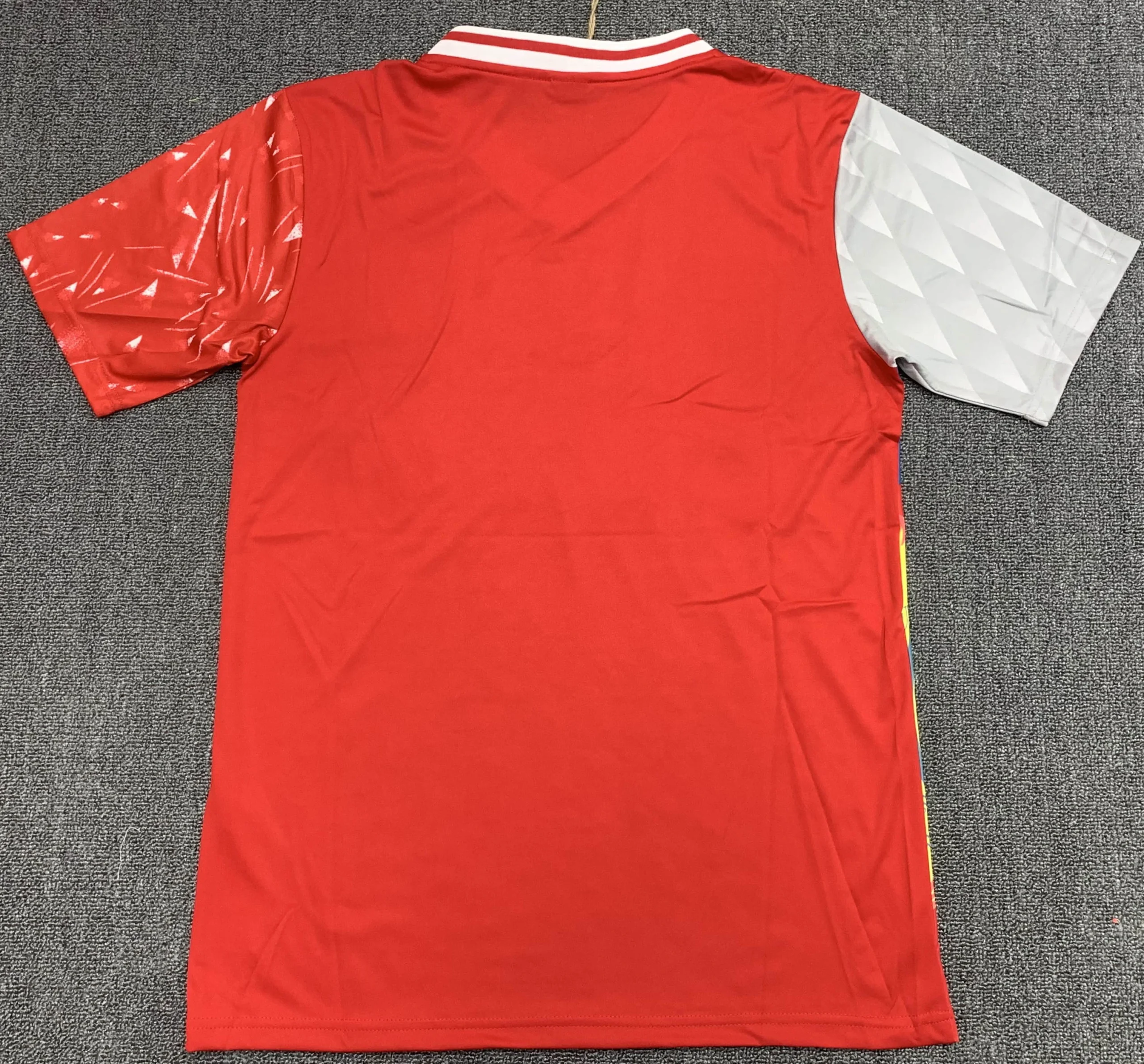 Retro Liverpool Hybrid Commemorative Edition Football Shirt - 图片 2