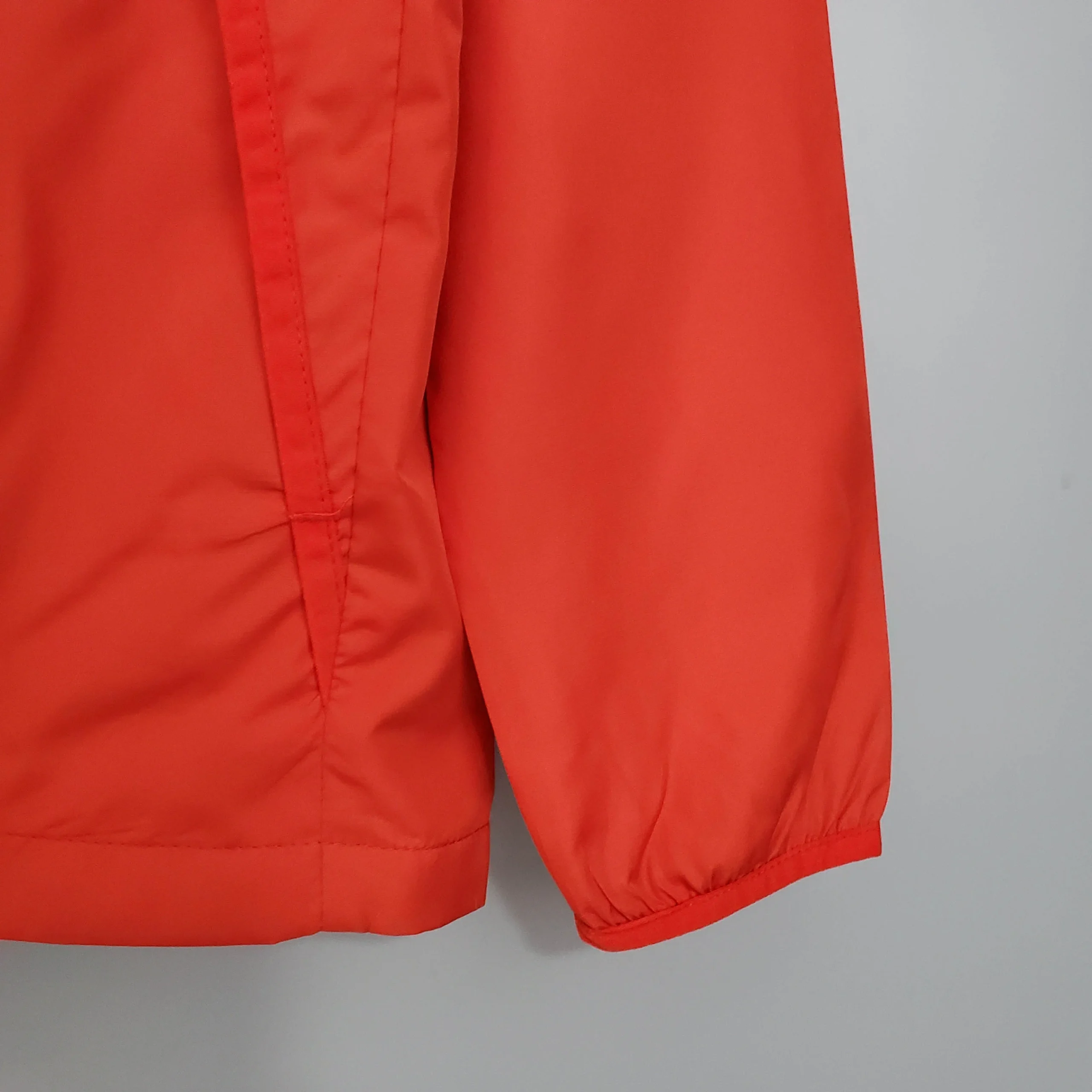 2021/2022 Liverpool Windbreaker Red Soccer Jersey - 图片 8