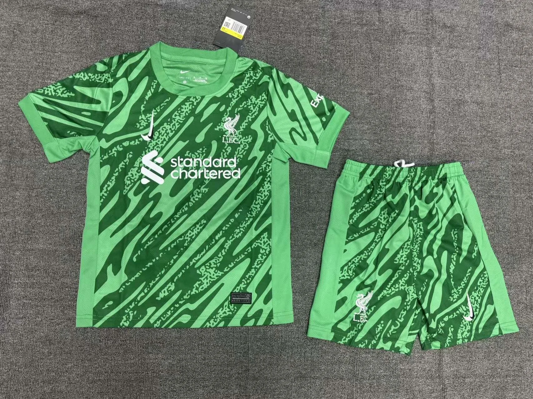 2024/2025 Liverpool Goalkeeper Soccer Jersey Kids Size