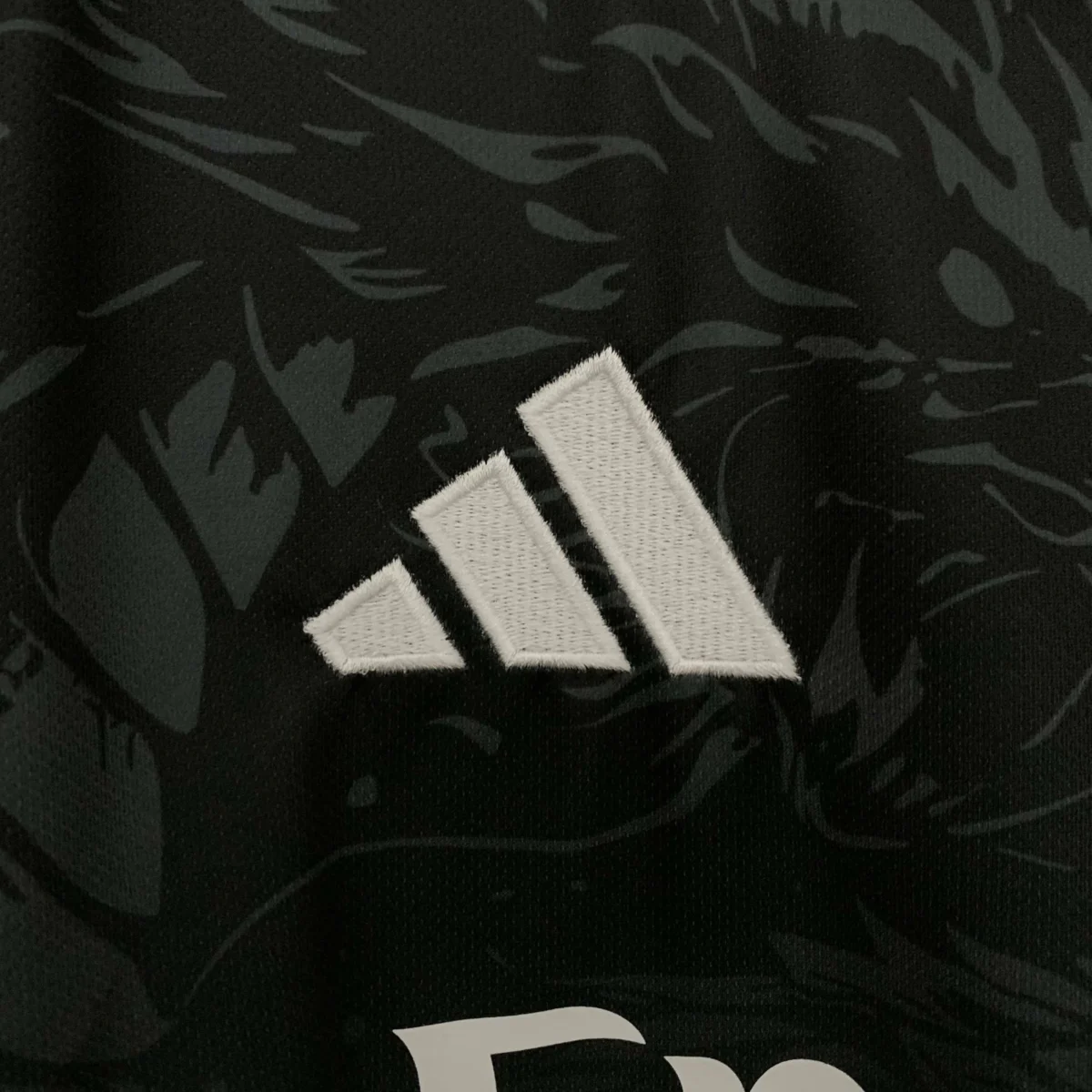 2025/2026 Real Madrid Special Edition Purple Football Shirt - Image 5