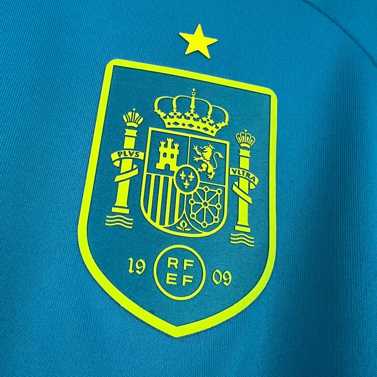 2026 Spain National Team Goalkeeper Football Shirt - Image 7