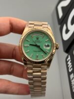 Rolex Day-Date Yellow Gold Green Baguette Diamond Dial (139000) DD3255 Movement