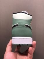 Jordan 1 Mid SE ‘Dutch Green’ (W) - Image 8