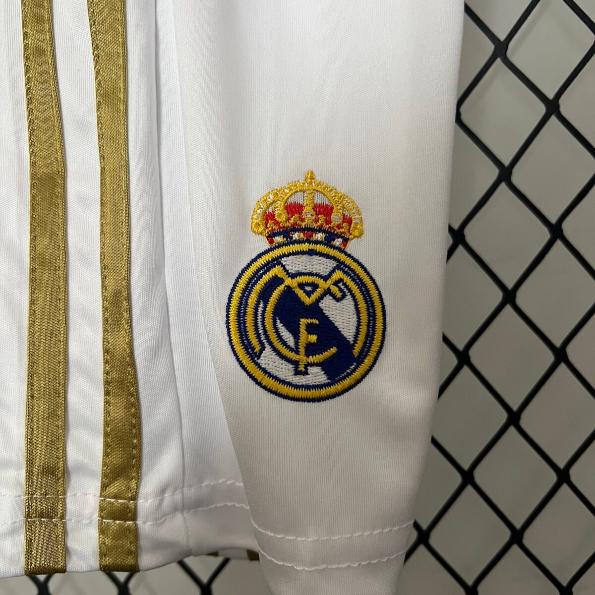 2011/2012 Retro Real Madrid Home Football Shirt Kids Size - Image 7