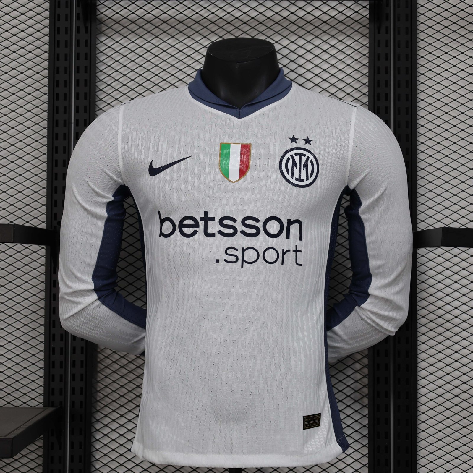 2943a25d5d62b94b6ecededde089fda6.jpg 2024/2025 Long Sleeve Player Version Inter Milan Away Football Jersey - Image 1