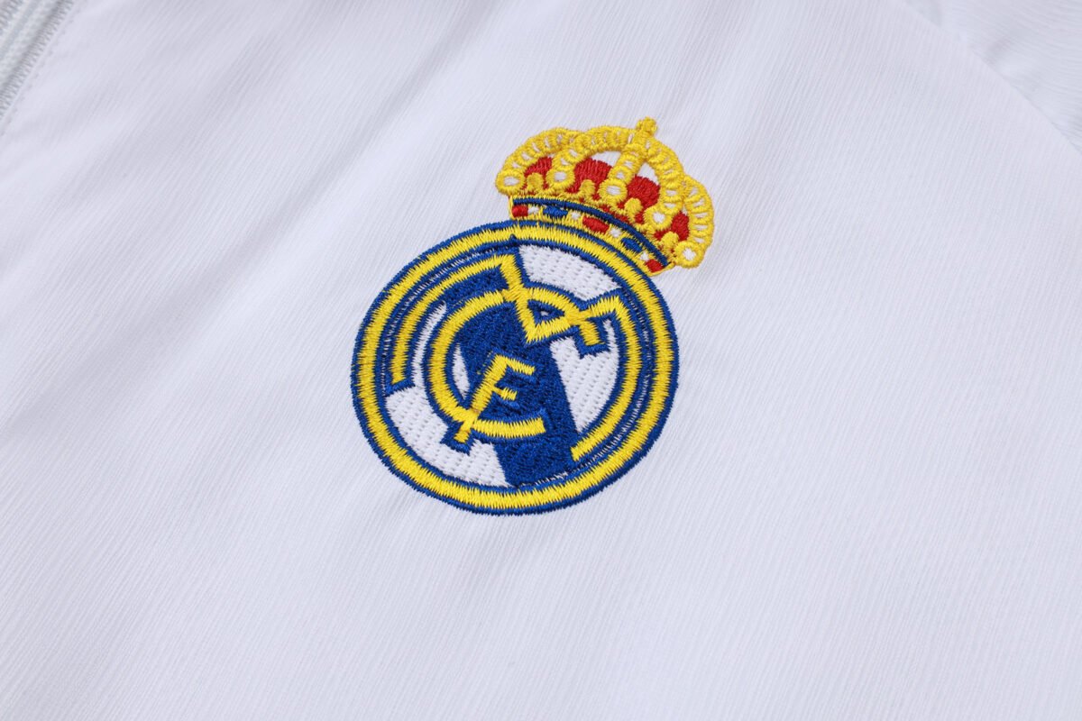 2025-2026 Real Madrid Windbreaker Training Suit Football Shirt Kids Set - Image 6