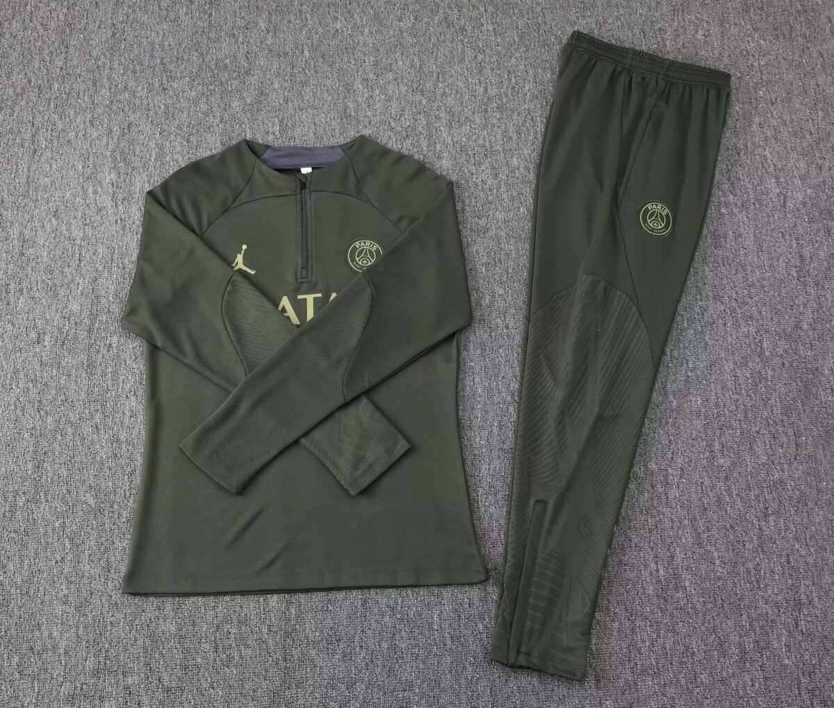 2023/2024 Psg Paris Saint-Germain Half-Pull Training Suit Army green Set - Image 3