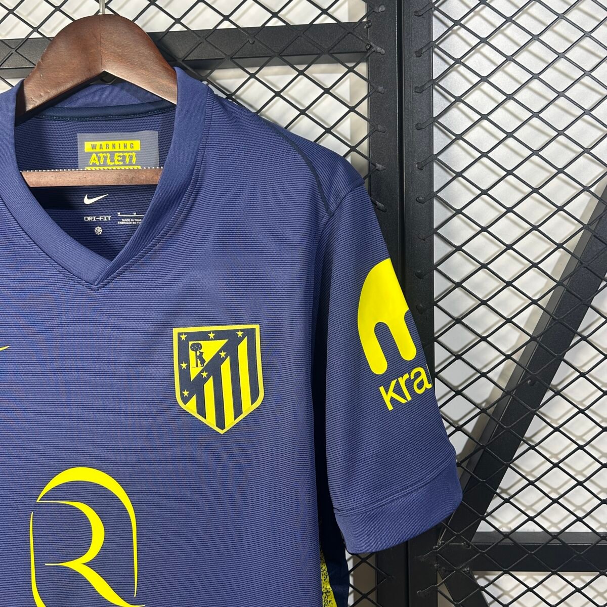 2025/2026 Atletico Madrid Away Football Shirt - Image 8