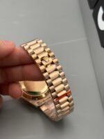 Rolex Day-Date Yellow Gold Green Baguette Diamond Dial (139000) DD3255 Movement - Image 7