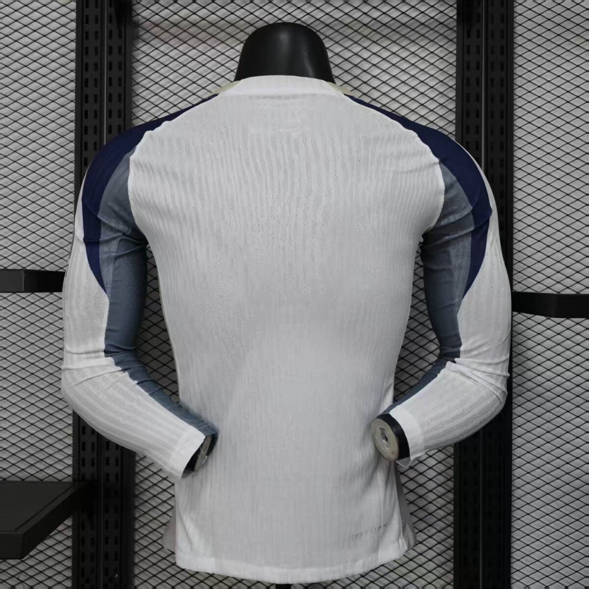 2025/2026 Player Version Long Sleeve Tottenham Home Football Shirt - Image 2