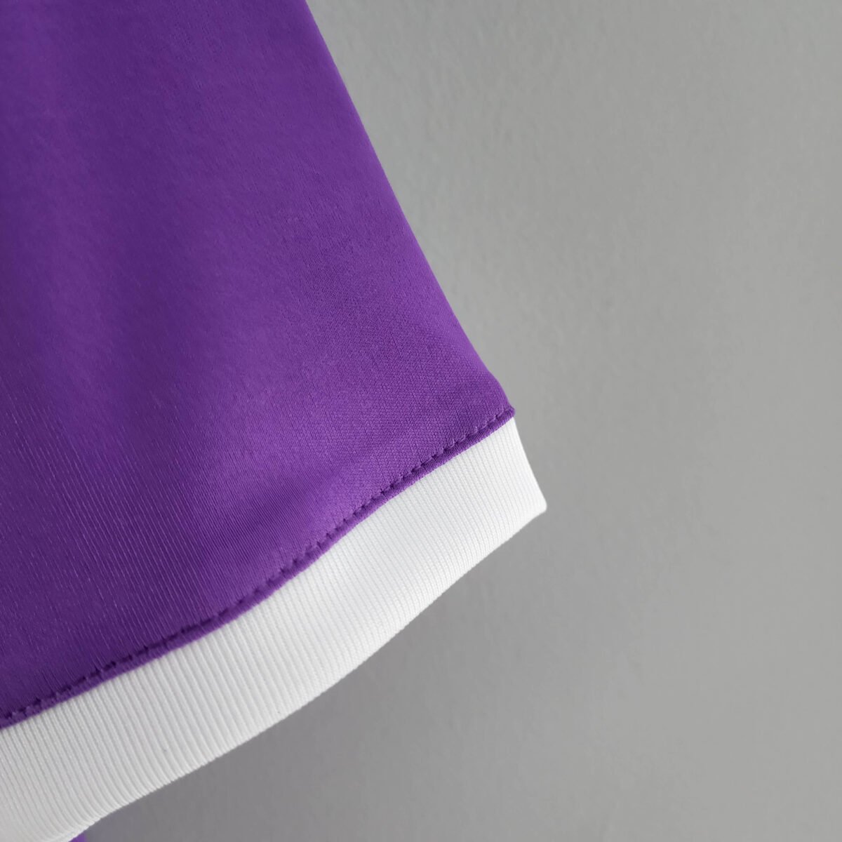 2016/2017 Retro Real Madrid Away Football Shirt - Image 10