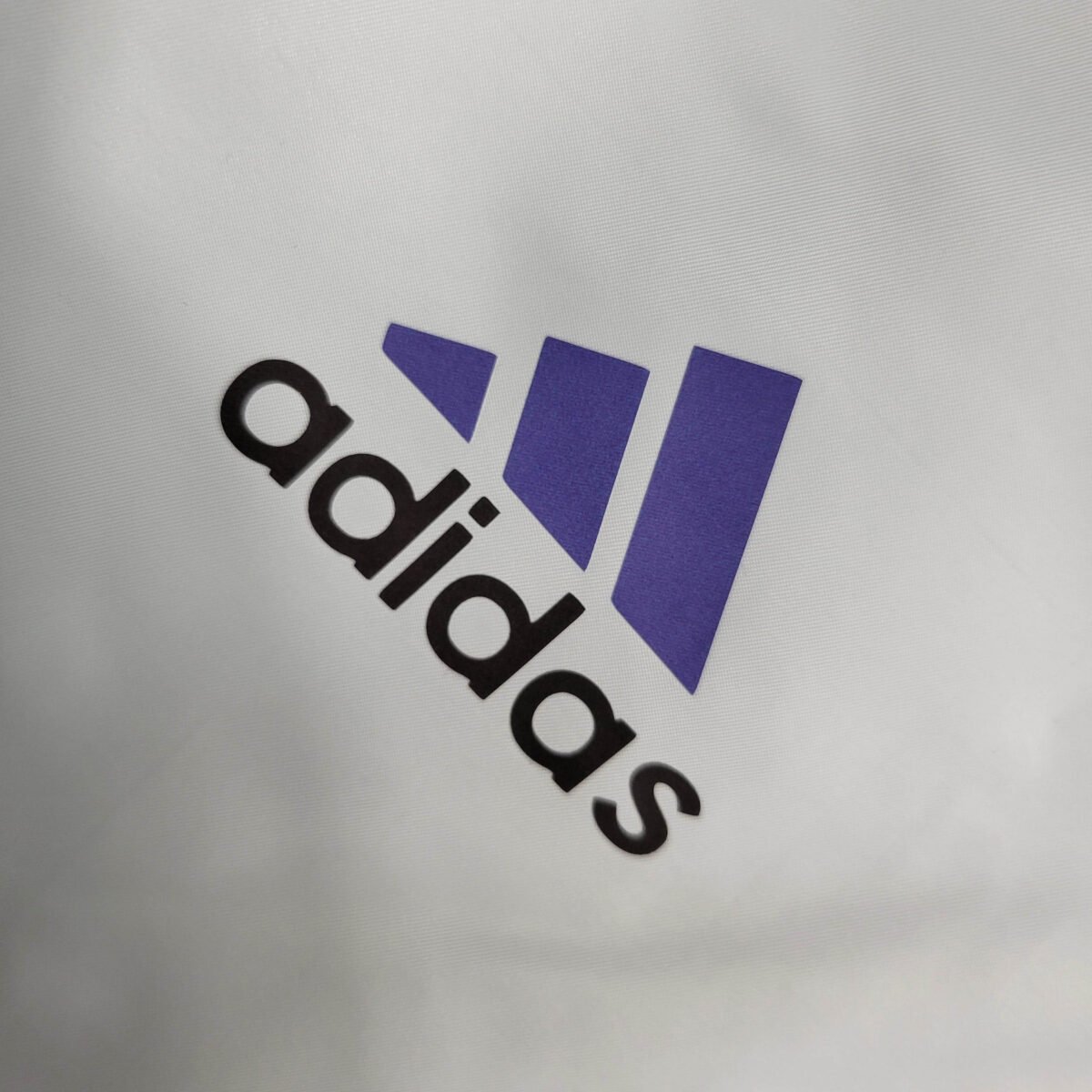 2023/2024 Real Madrid Reversible Windbreaker White - Image 5