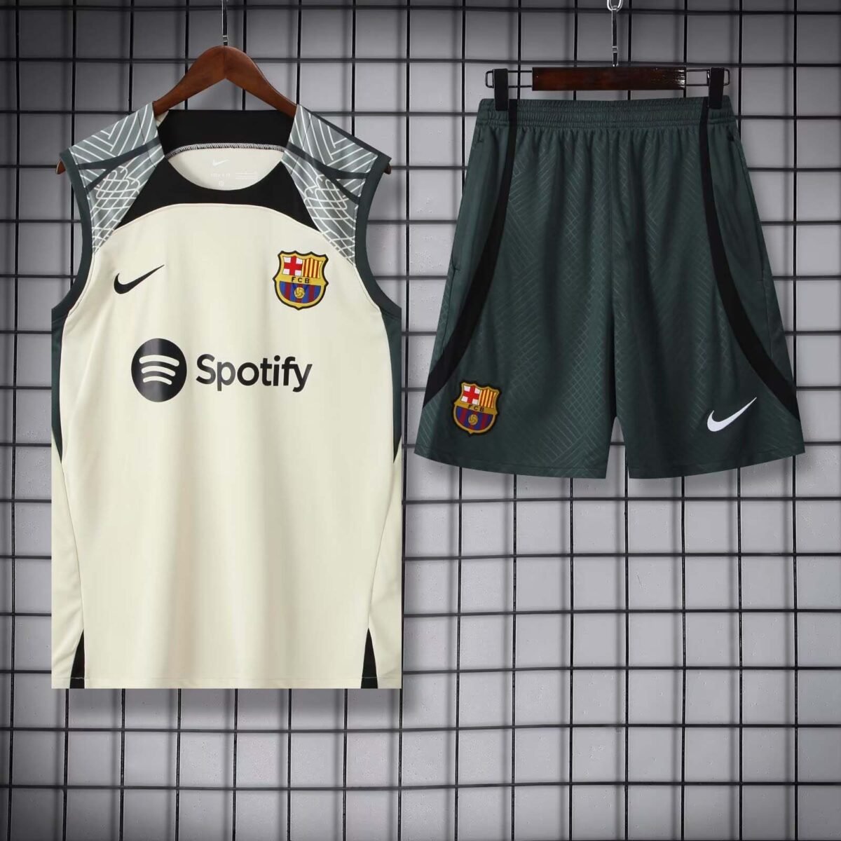 2023/2024 Barcelona Sleeveless Training Wear  Football Shirt - Image 3