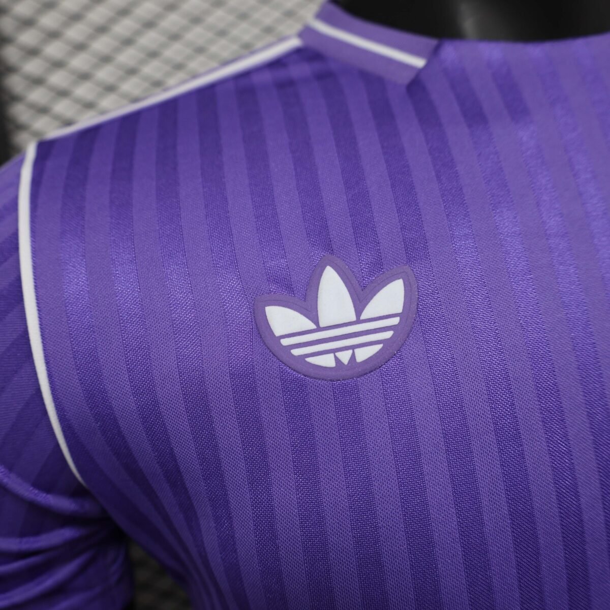 2024/2025 Player Version Real Madrid Special Edition Purple Football Shirt - Image 4