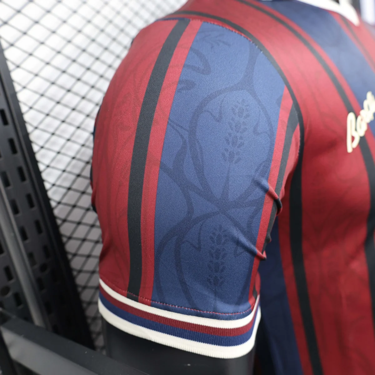2025/2026 Player Version Barcelona 125th Anniversary Edition Red and blue Football Shirt - Image 3
