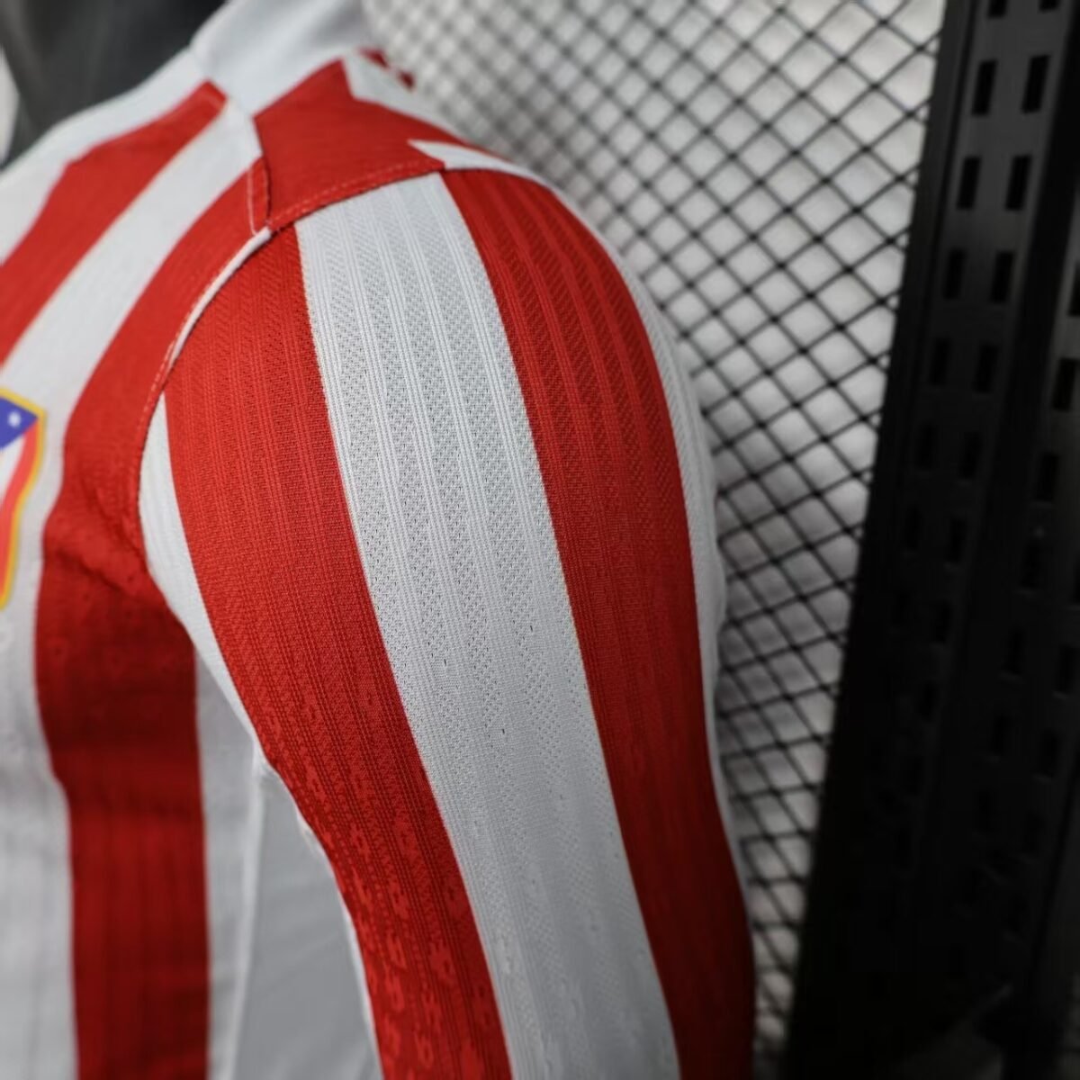 2025/2026 Player Version Long Sleeve Atletico Madrid Home Football Shirt - Image 8