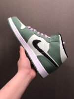Jordan 1 Mid SE ‘Dutch Green’ (W) - Image 7