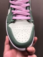Jordan 1 Mid SE ‘Dutch Green’ (W) - Image 4