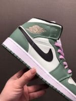 Jordan 1 Mid SE ‘Dutch Green’ (W) - Image 6