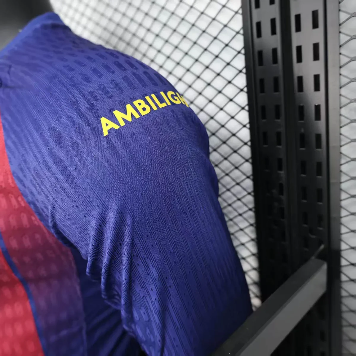 2025/2026 Player Version Long Sleeve Barcelona Home Football Shirt - Image 10