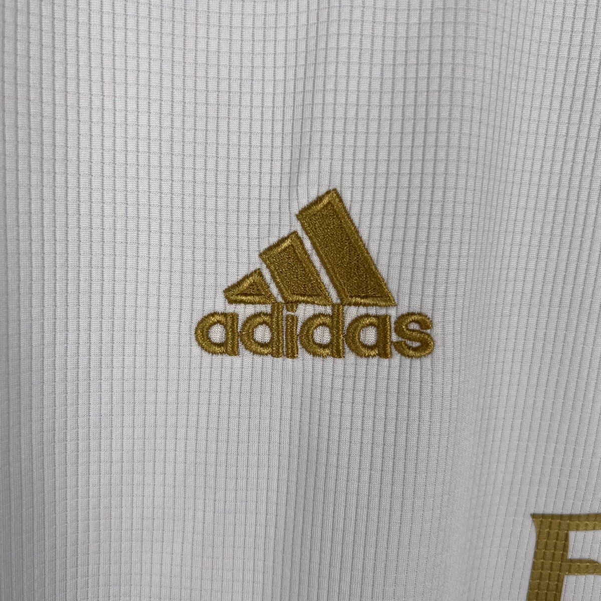 2019/2020 Retro Real Madrid Home Football Shirt - Image 3