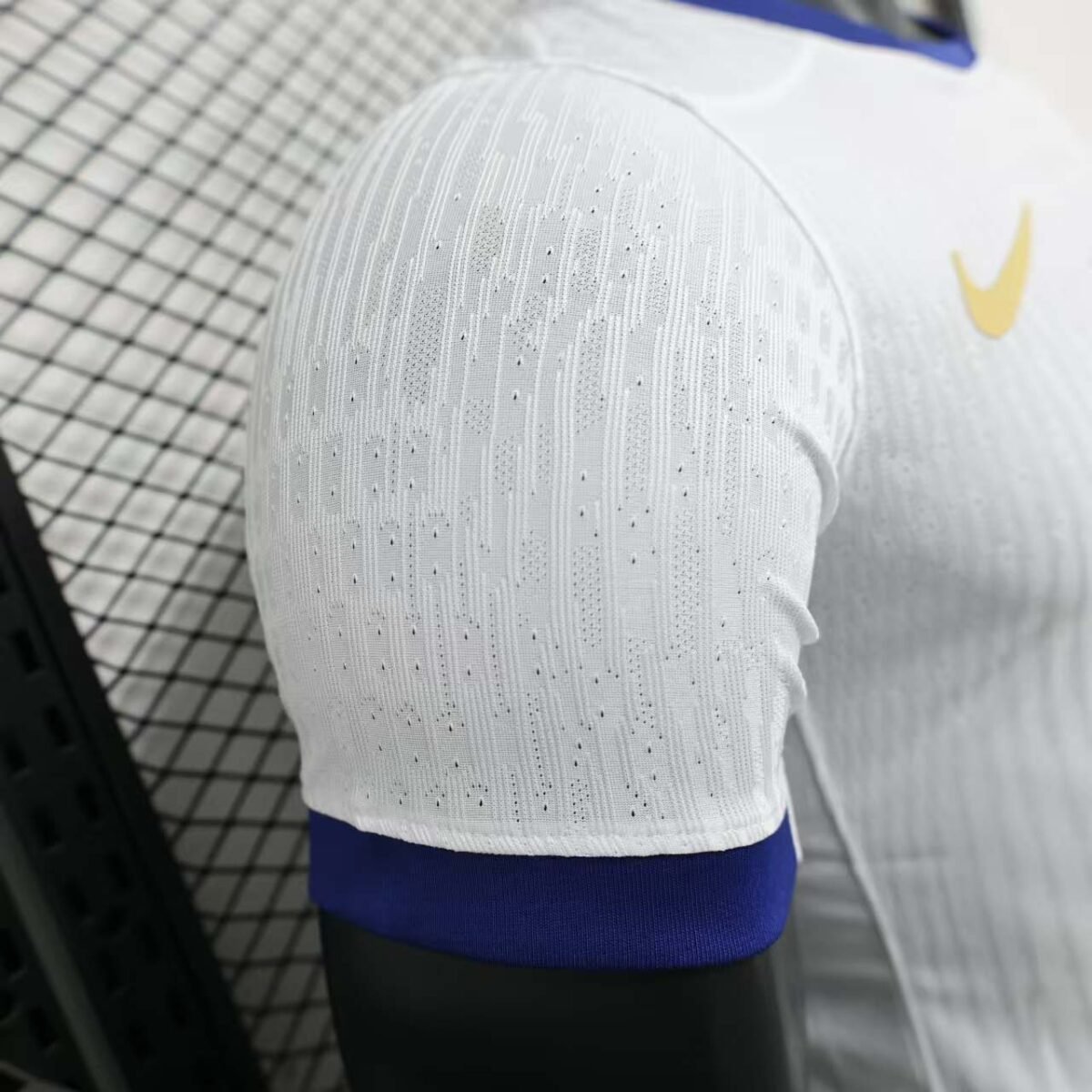2025/2026 Player Version Barcelona Special Edition White - Image 3