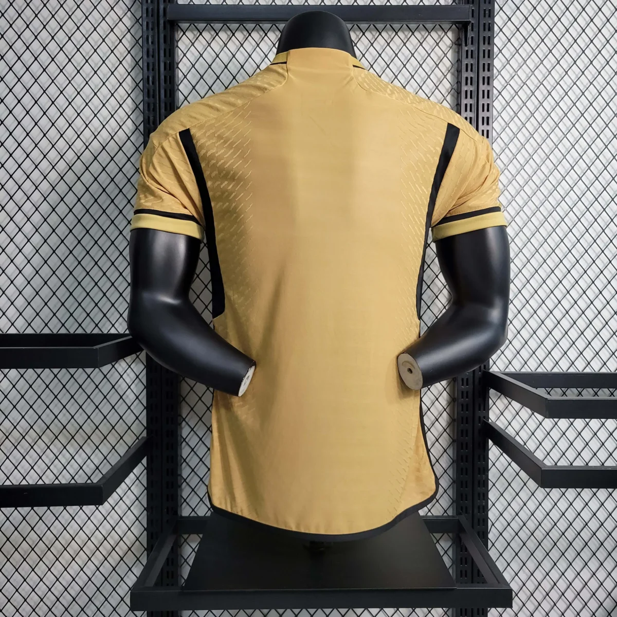 2023/2024 Player Version Real Madrid Special Edition golden Football Shirt - Image 2
