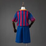 2013/2014 Retro Barcelona Home Football Shirt Kids Size - Image 4