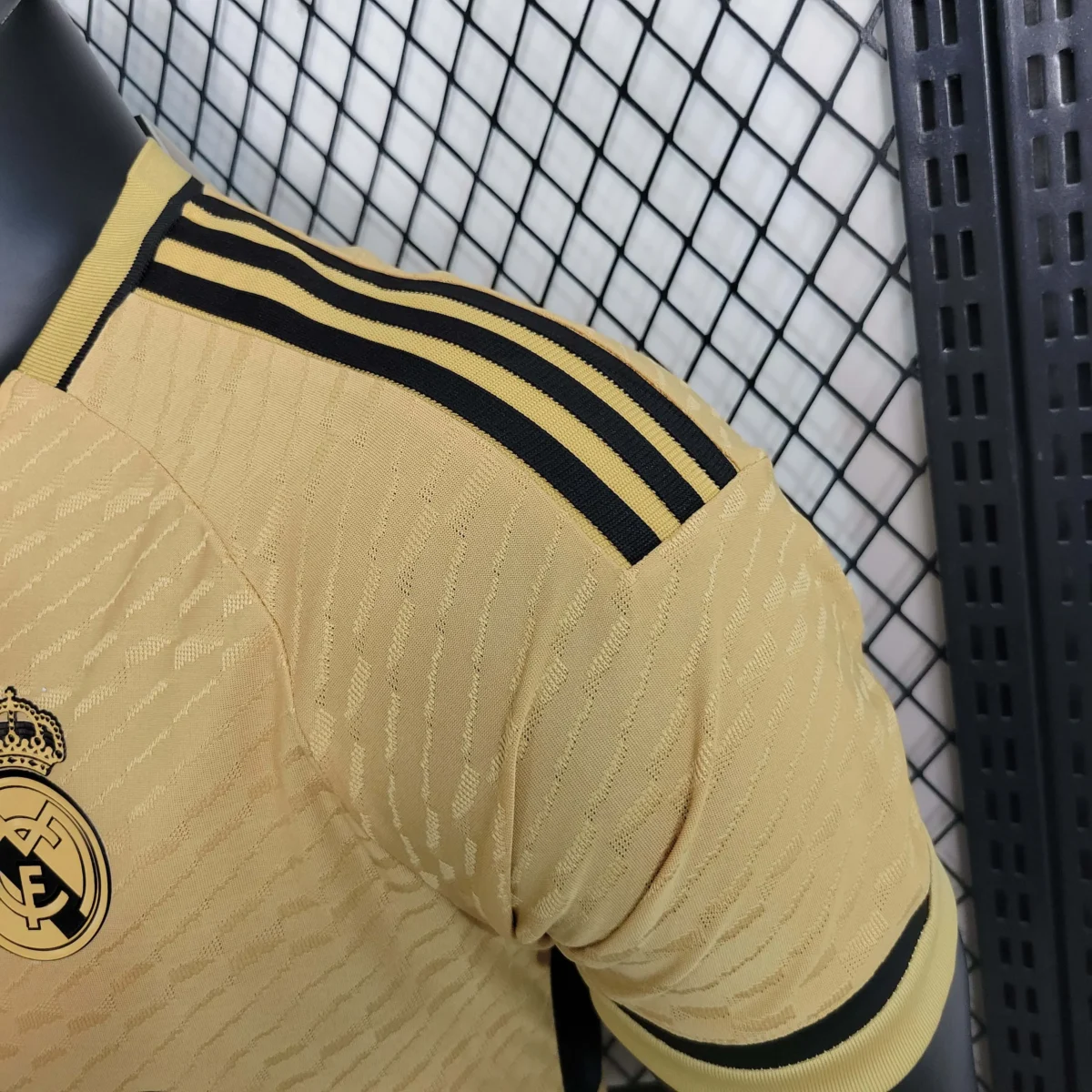 2023/2024 Player Version Real Madrid Special Edition golden Football Shirt - Image 8