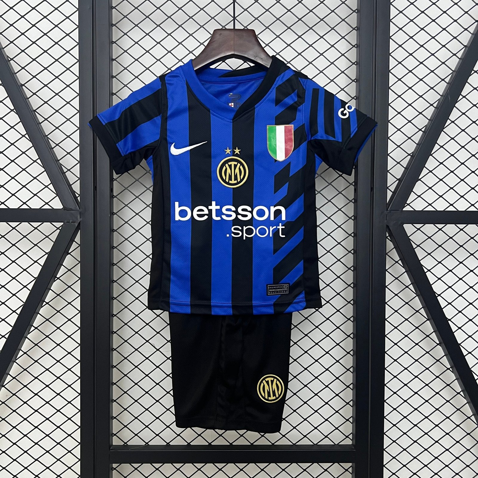 dfdb233721c3611f67da8aa9fd470753.jpeg 2024/2025 Internazionale Milan Home Football Jersey Kids Size - Image 1