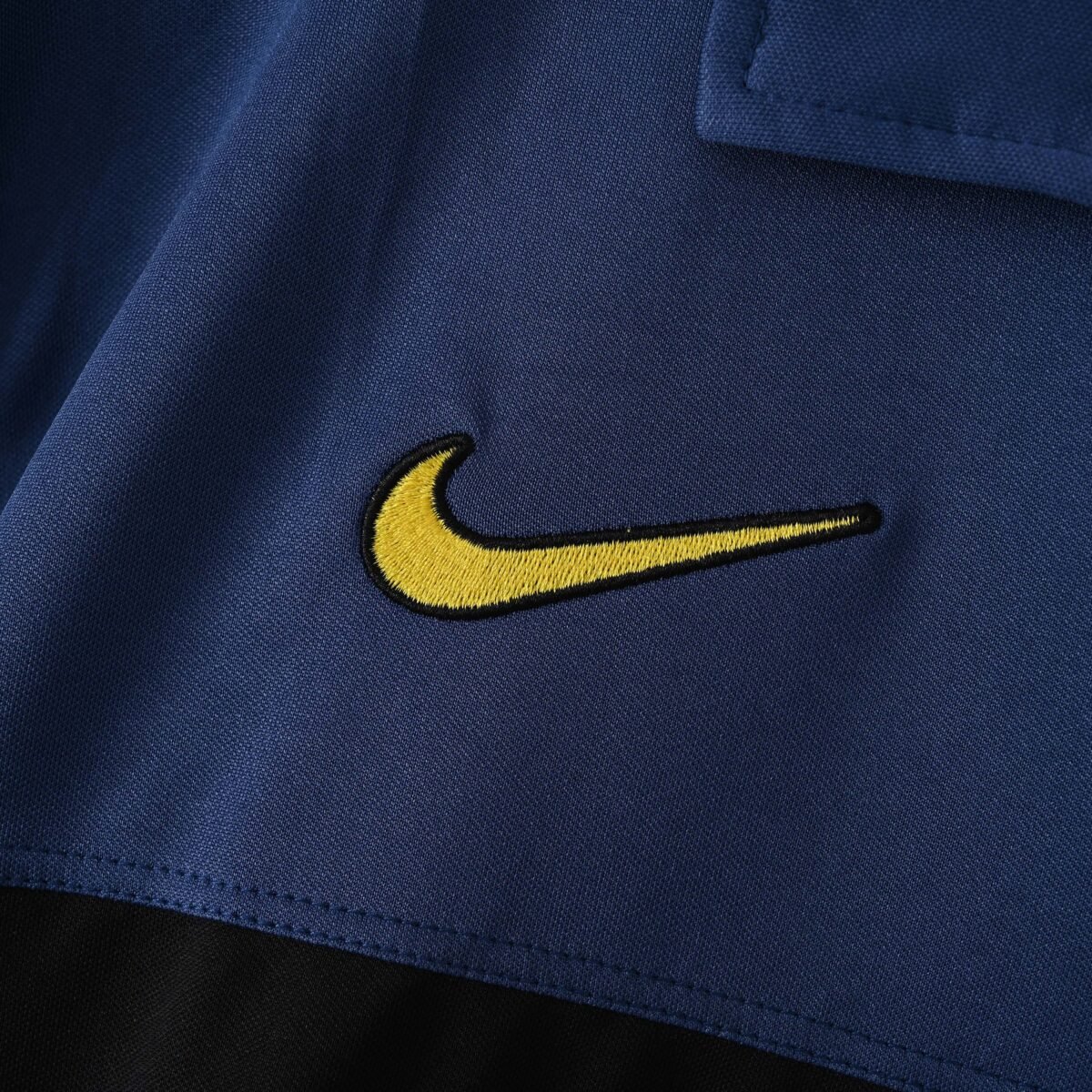 1998/1999 Retro Internazionale Milan Away Football Jersey - Image 6
