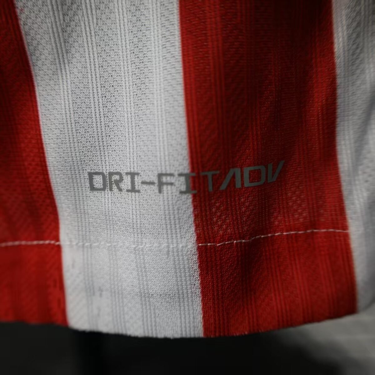 2025/2026 Player Version Long Sleeve Atletico Madrid Home Football Shirt - Image 10