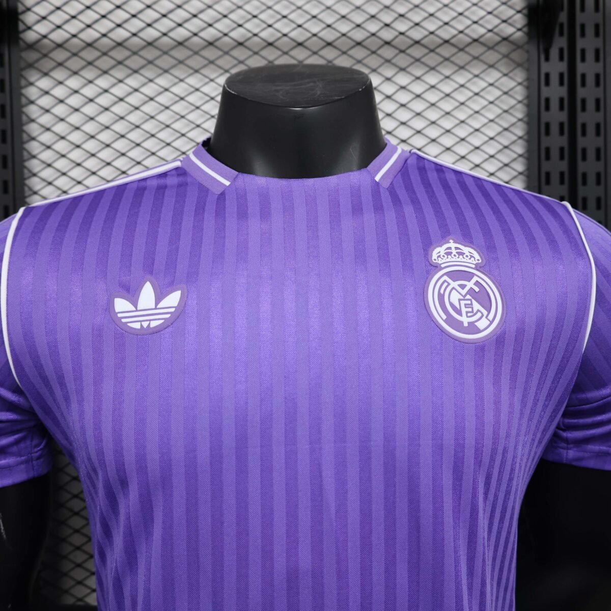 2024/2025 Player Version Real Madrid Special Edition Purple Football Shirt - Image 7