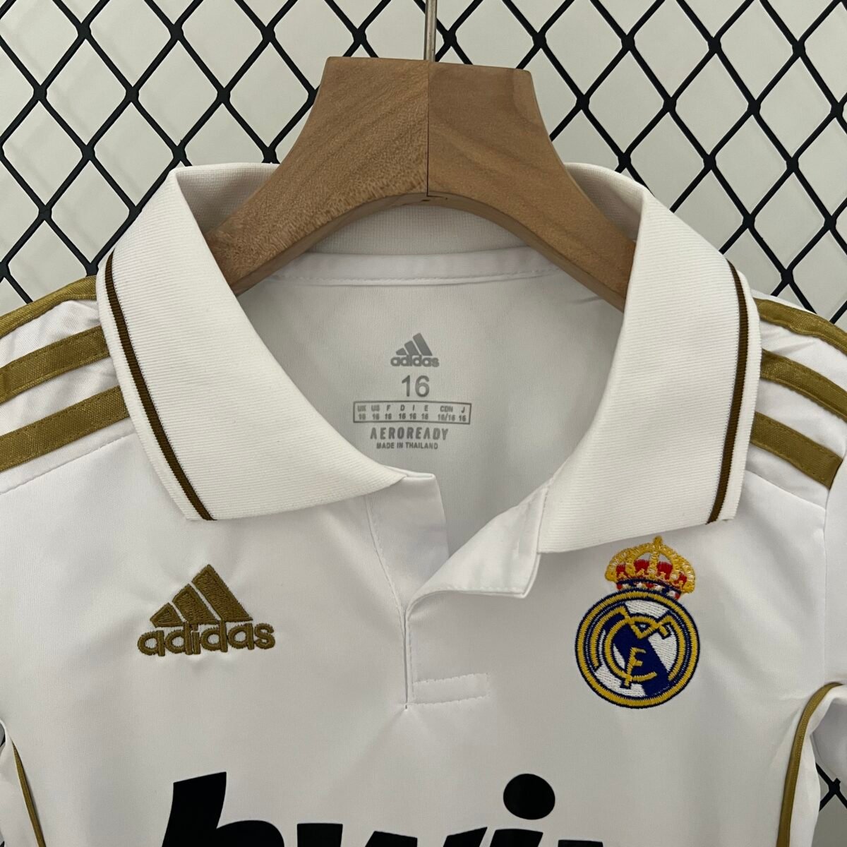 2011/2012 Retro Real Madrid Home Football Shirt Kids Size - Image 10
