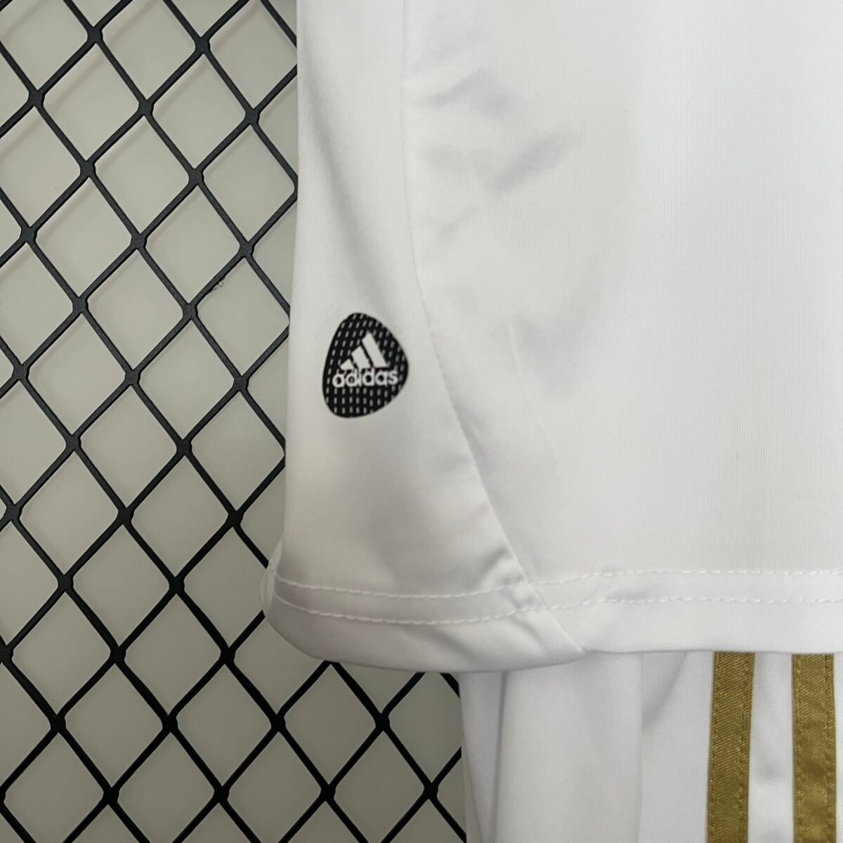 2011/2012 Retro Real Madrid Home Football Shirt Kids Size - Image 6