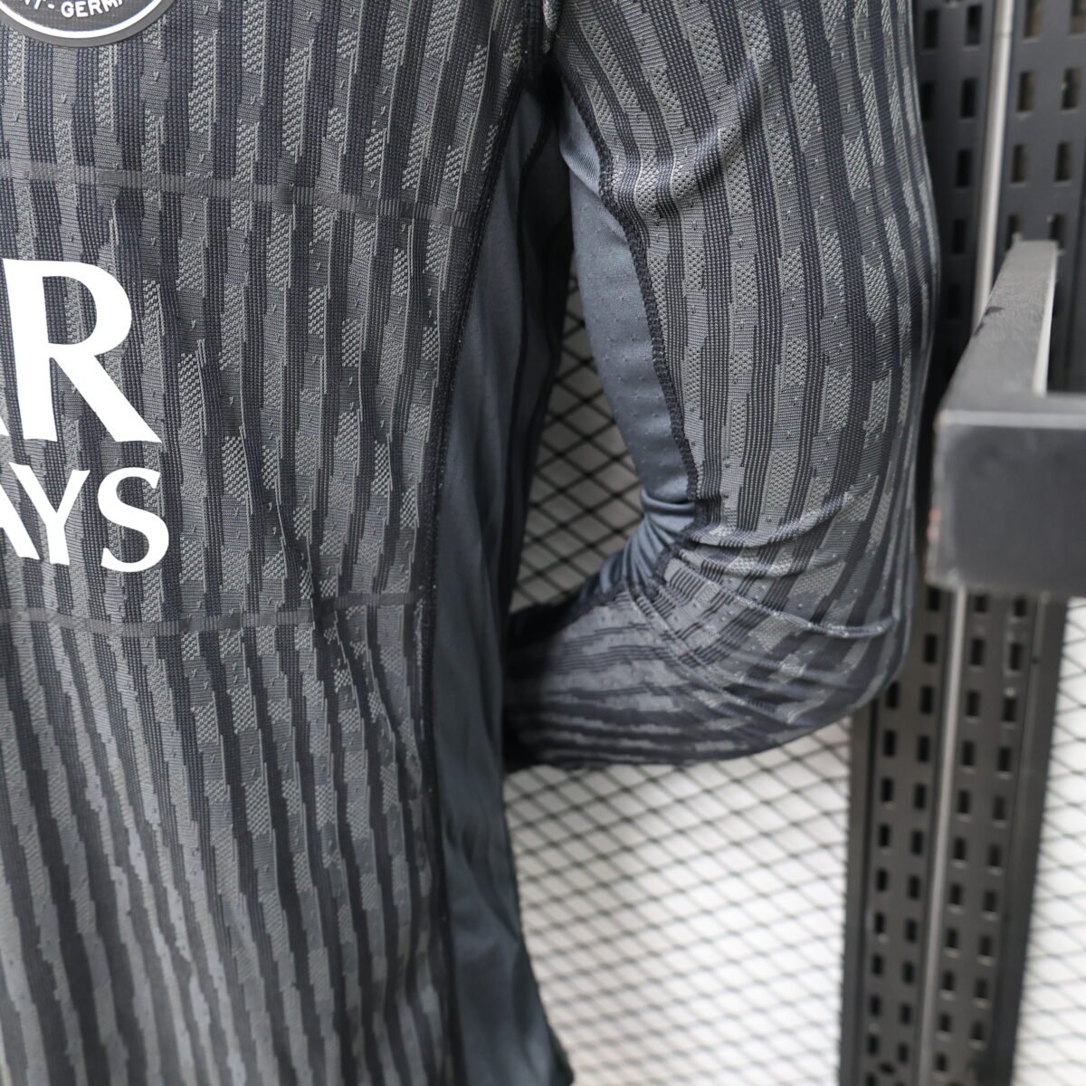 2024/2025  Psg Paris Saint-Germain Long Sleeve Player Version Fourth Away Football Shirt - Image 9
