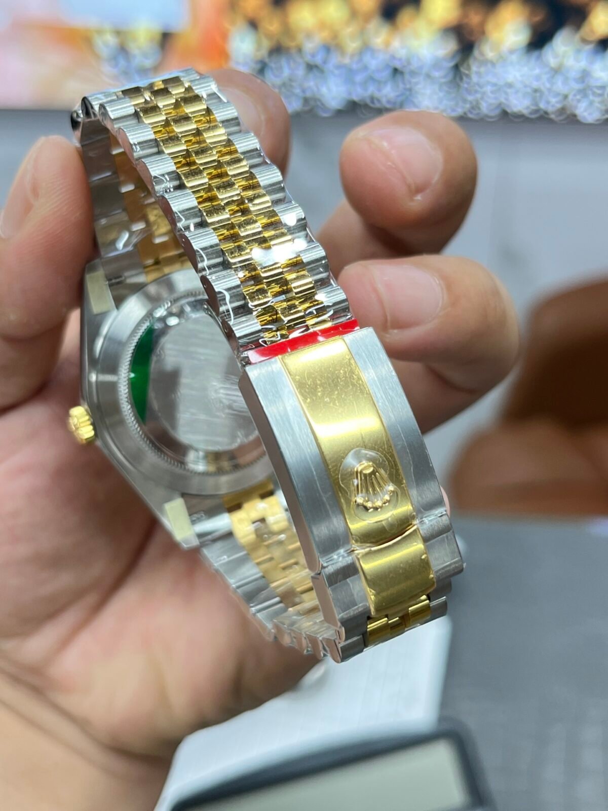 Rolex Datejust 41mm Two-Tone Yellow Gold Champagne Dial Fluted Bezel Jubilee Bracelet (126333) DD3235 Movement - Image 7