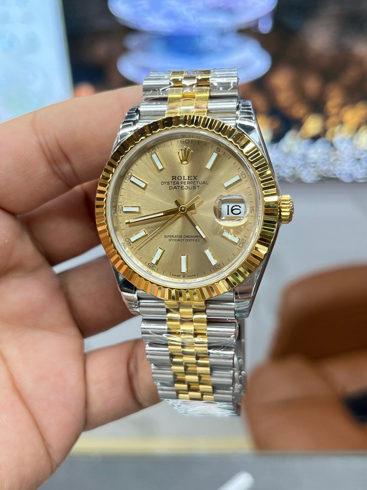 Rolex Datejust 41mm Two-Tone Yellow Gold Champagne Dial Fluted Bezel Jubilee Bracelet (126333) DD3235 Movement - Image 3