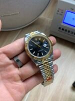 Rolex Datejust 41mm Two-Tone Yellow Gold Black Dial Jubilee Bracelet (126333) DD3235 Movement - Image 5