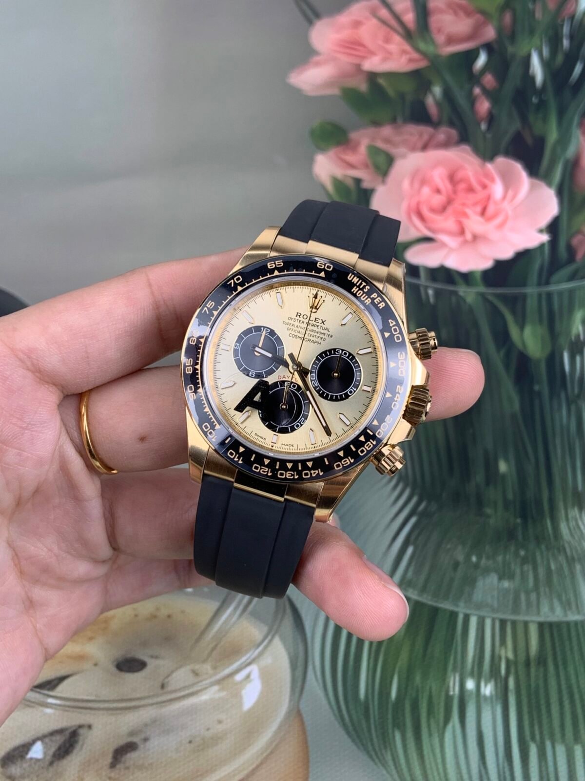 Rolex Cosmograph Daytona Yellow Gold ??Shawn Yue?? Champagne Dial Rubber Strap (126518LN) DD4131 Movement - Image 6