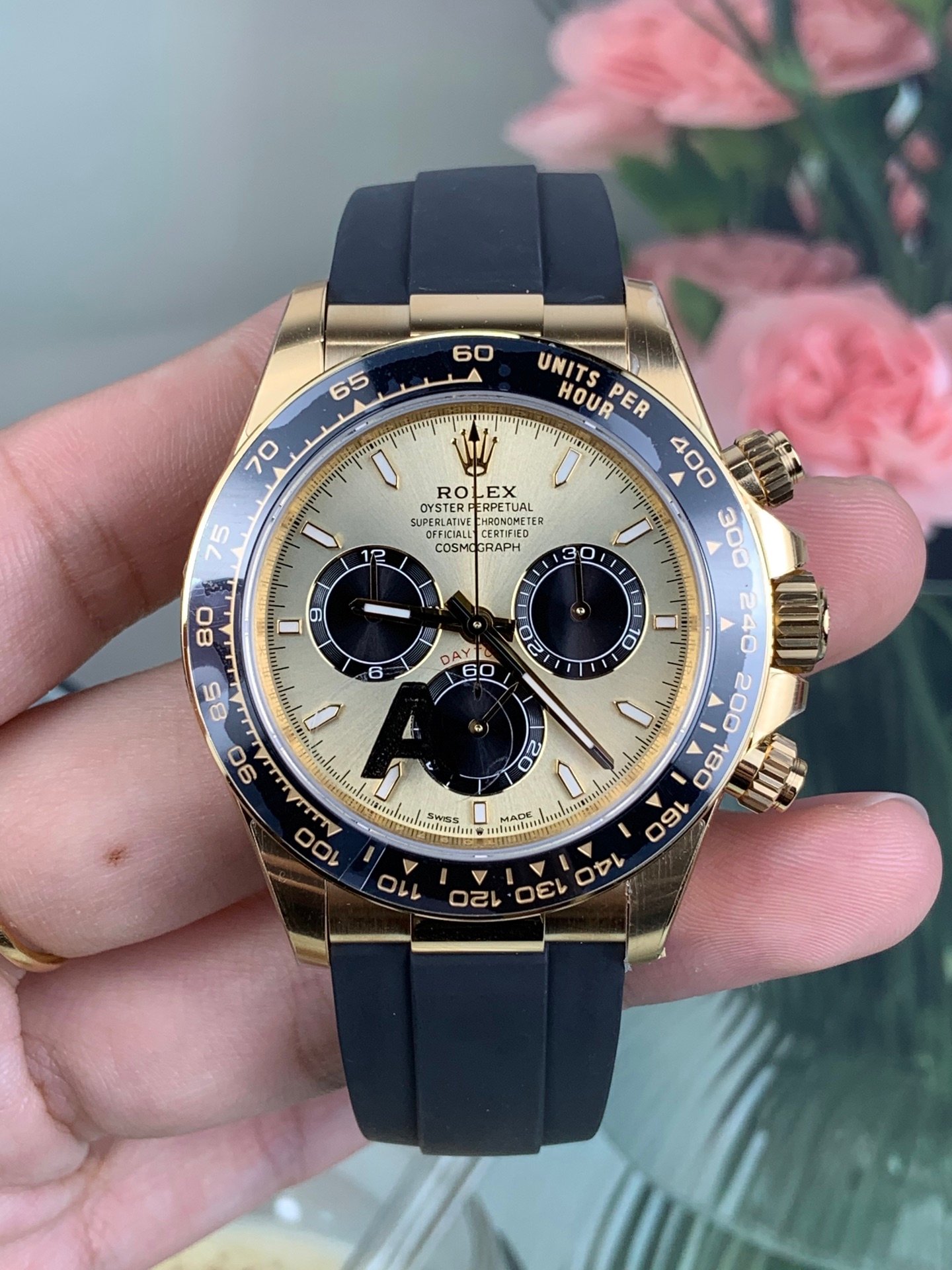 i1767586710557_6296_0_2.jpg Rolex Cosmograph Daytona Yellow Gold ??Shawn Yue?? Champagne Dial Rubber Strap (126518LN) DD4131 Movement - Image 1