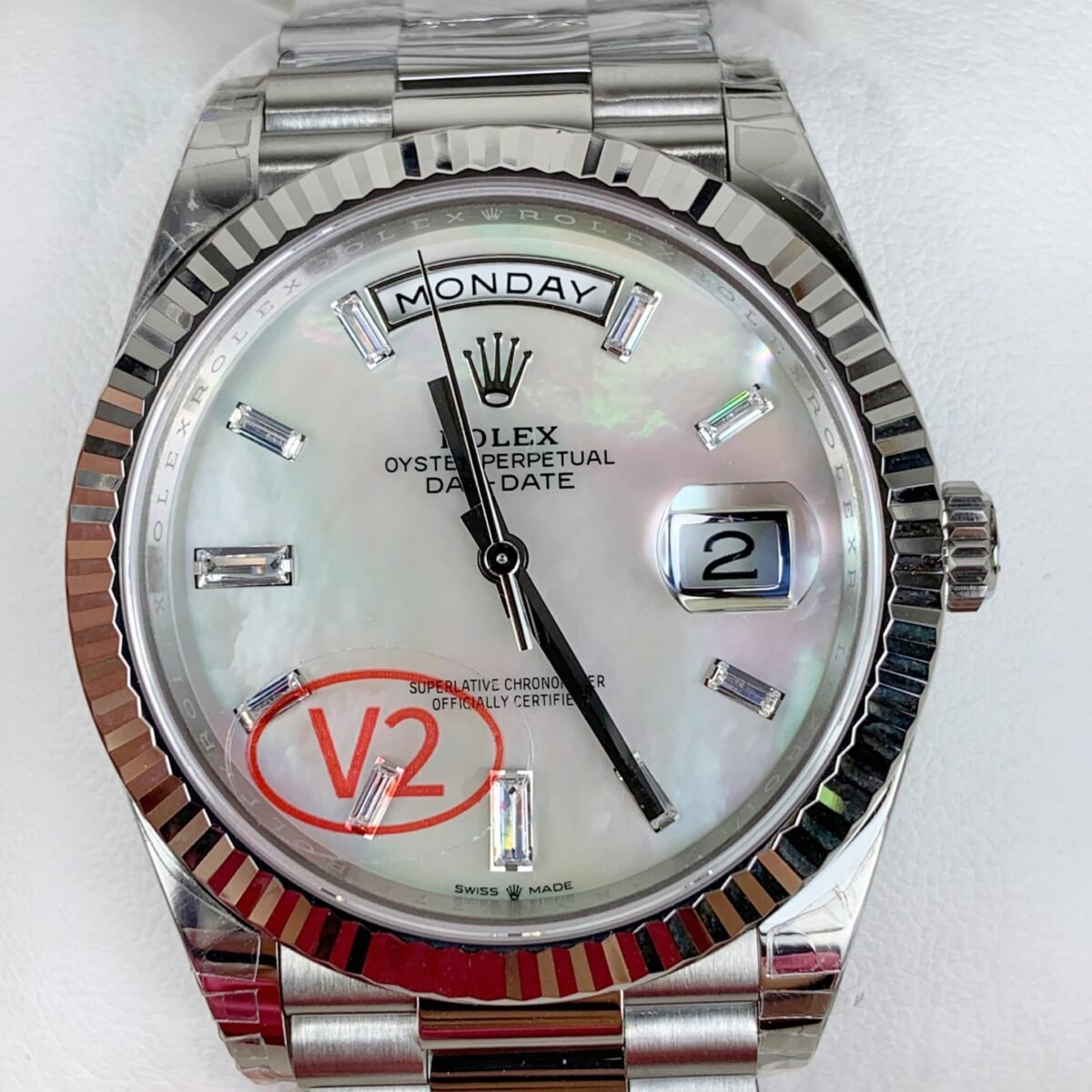 Rolex Day-Date 40 White Mother of Pearl Baguette Diamond Dial (228236) DD3255 Movement - Image 6