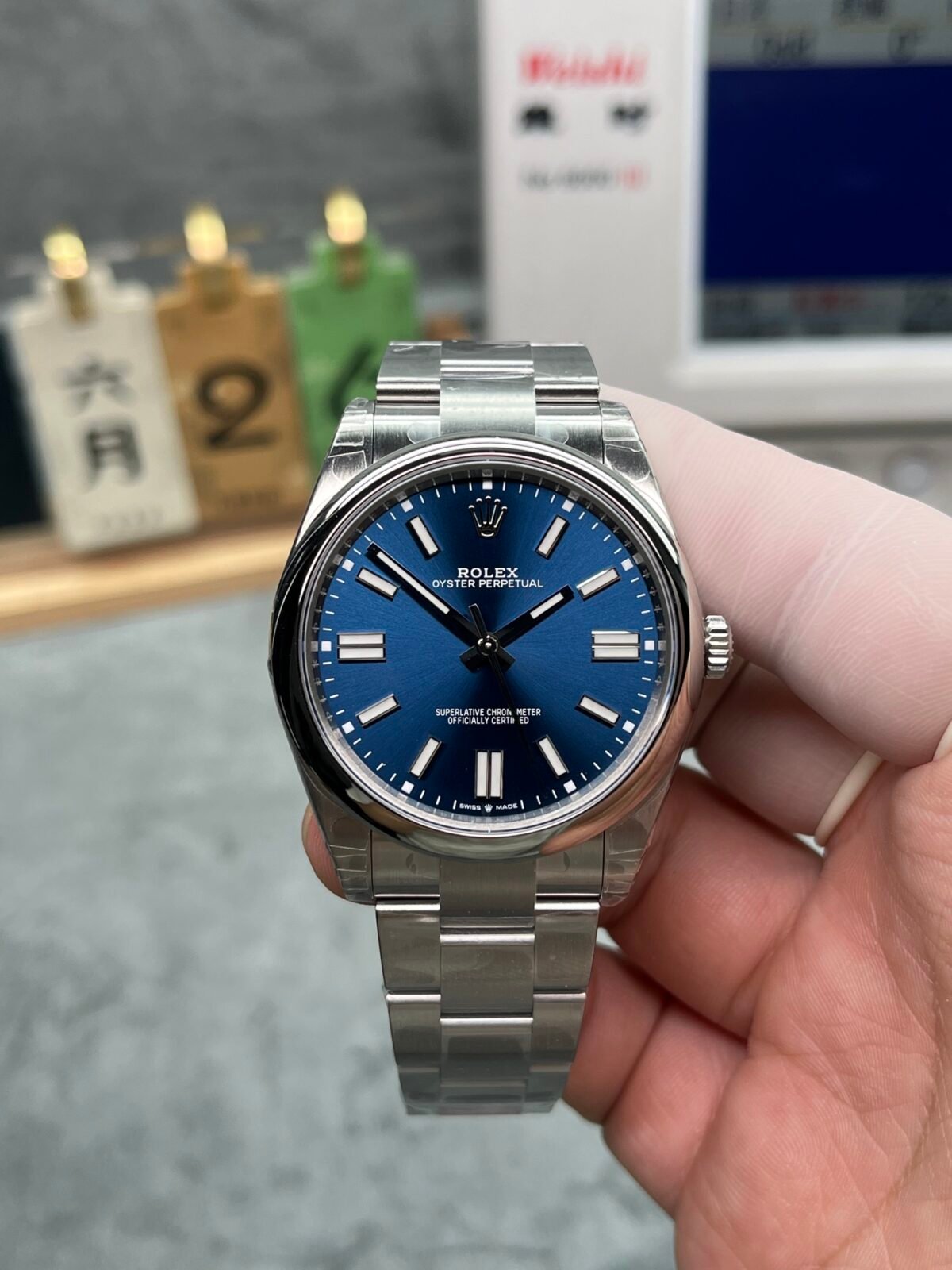 Rolex Oyster Perpetual 41mm Bright Blue Dial (124300) DD3230 Movement - Image 2