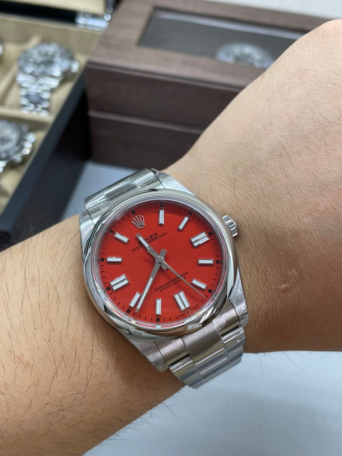 Rolex Oyster Perpetual 41mm Coral Red Dial Smooth Bezel Oyster Bracelet (124300) DD3230 Movement - Image 7