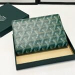 G*ya*d Passport Holder - Image 5