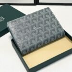 G*ya*d Passport Holder - Image 6
